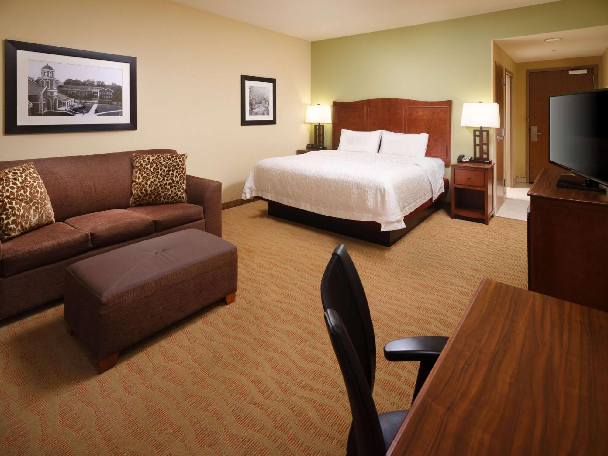 Hampton Tennessee Hotel