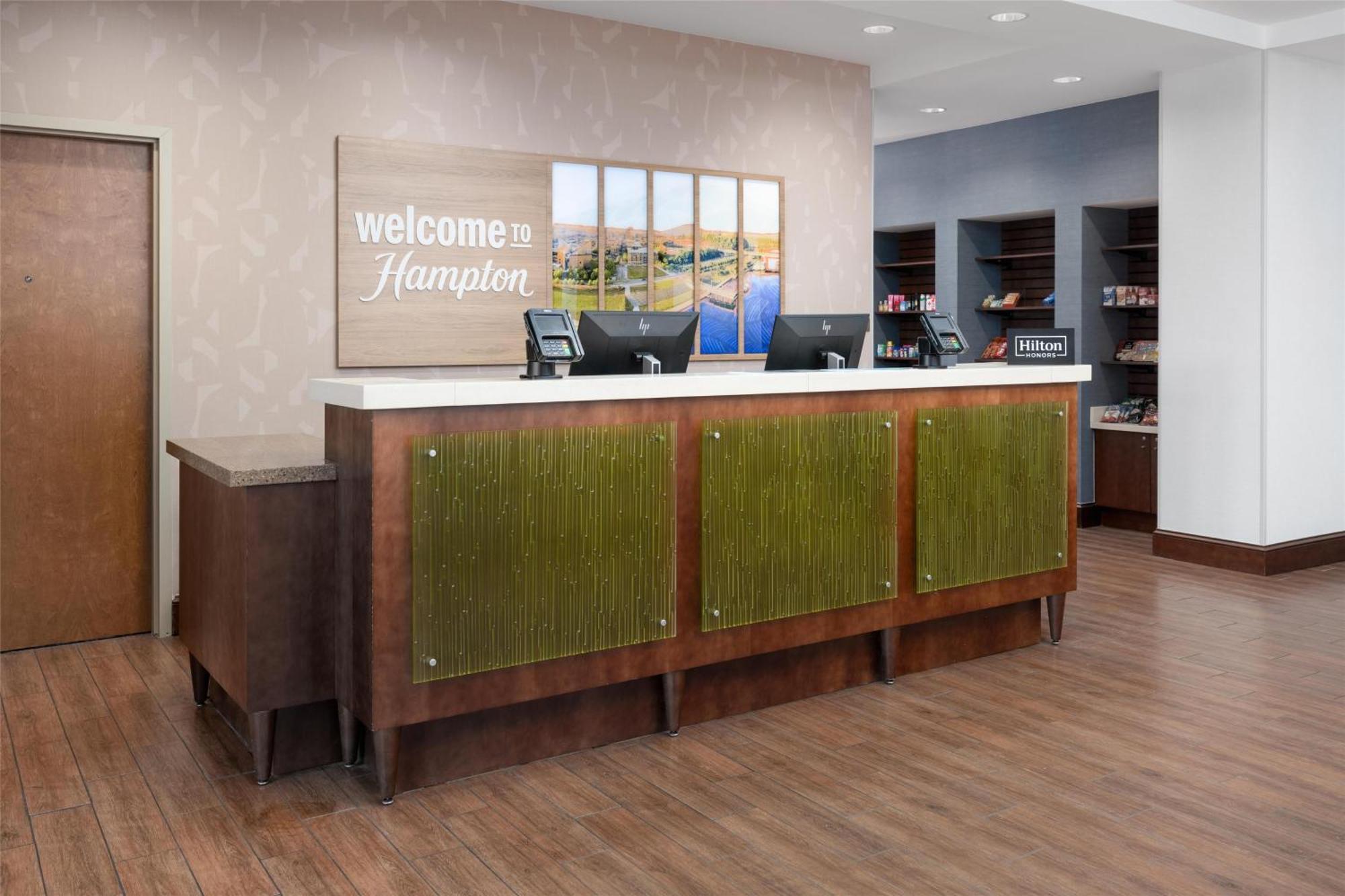Hotel Hampton Tennessee Cleveland