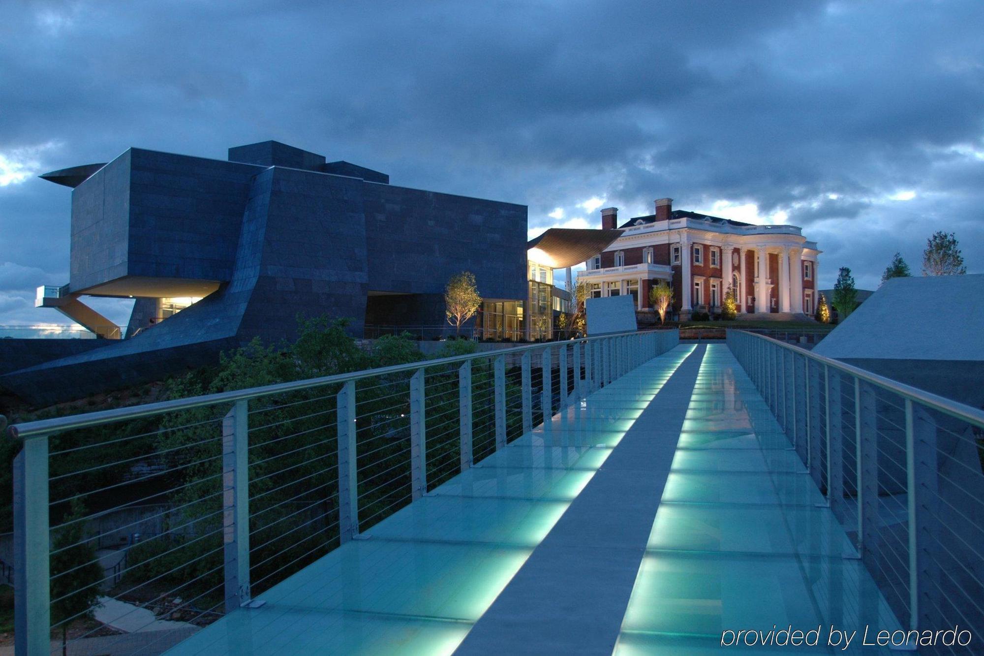 Hampton Tennessee Hotel 3*